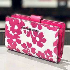 Michael Kors Jet Set Medium Floral Print Bi-Fold Wallet